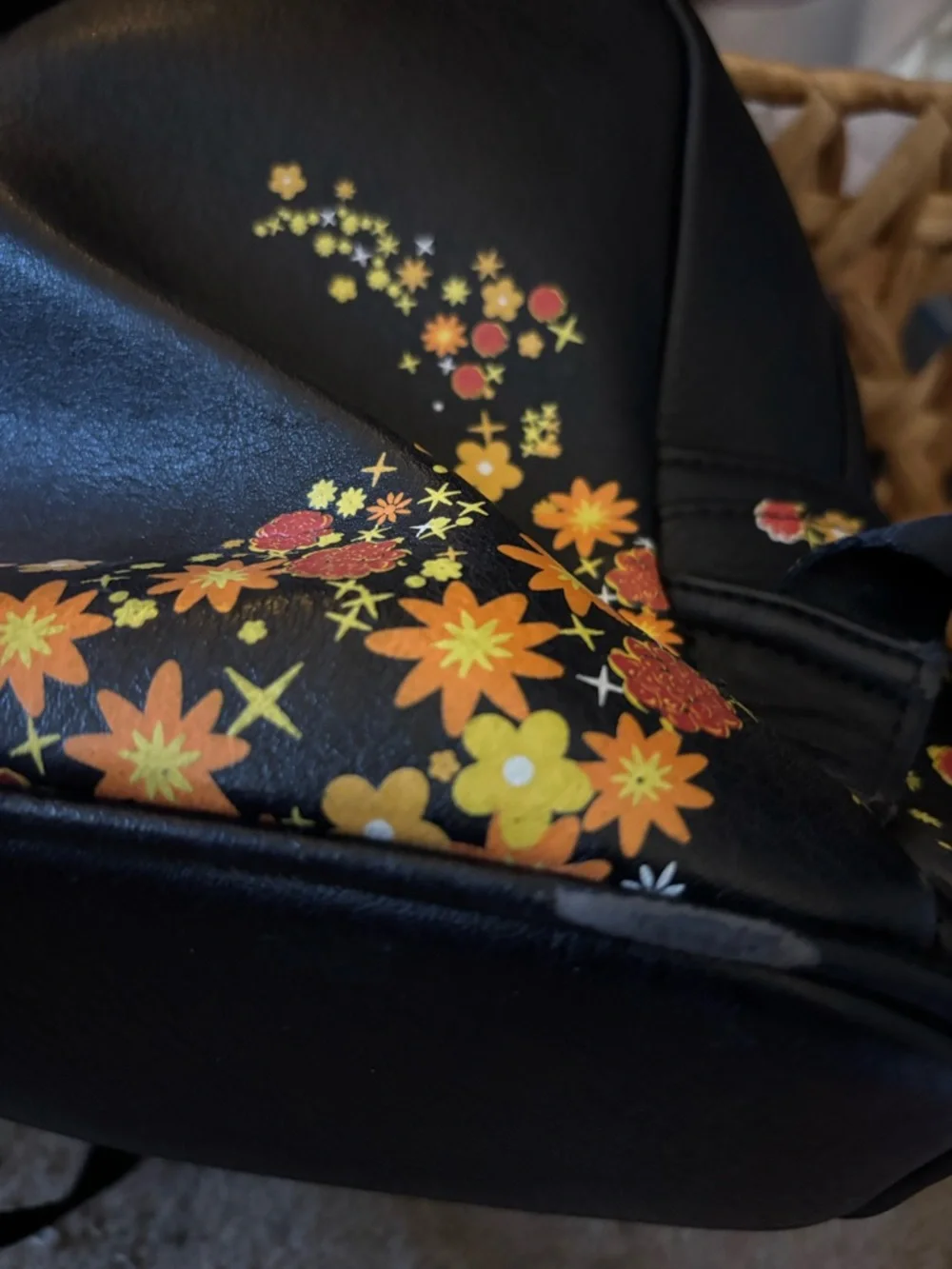 Loungefly Black Floral "Remember Me" Mini Backpack - Pixar - Picture 4 of 5